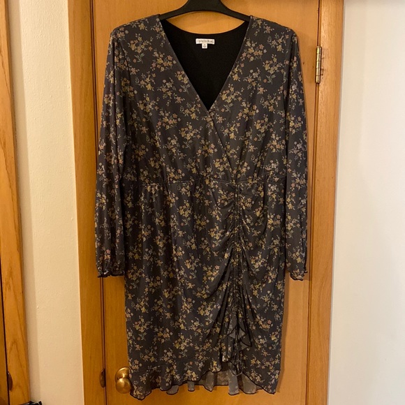 Ophelia Roe Floral Cinched Dress Green Plus Size 2X - Picture 1 of 16